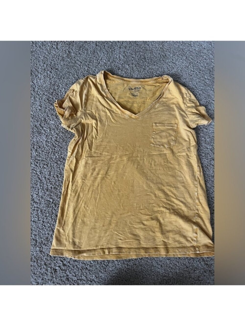 Universal Threads tee